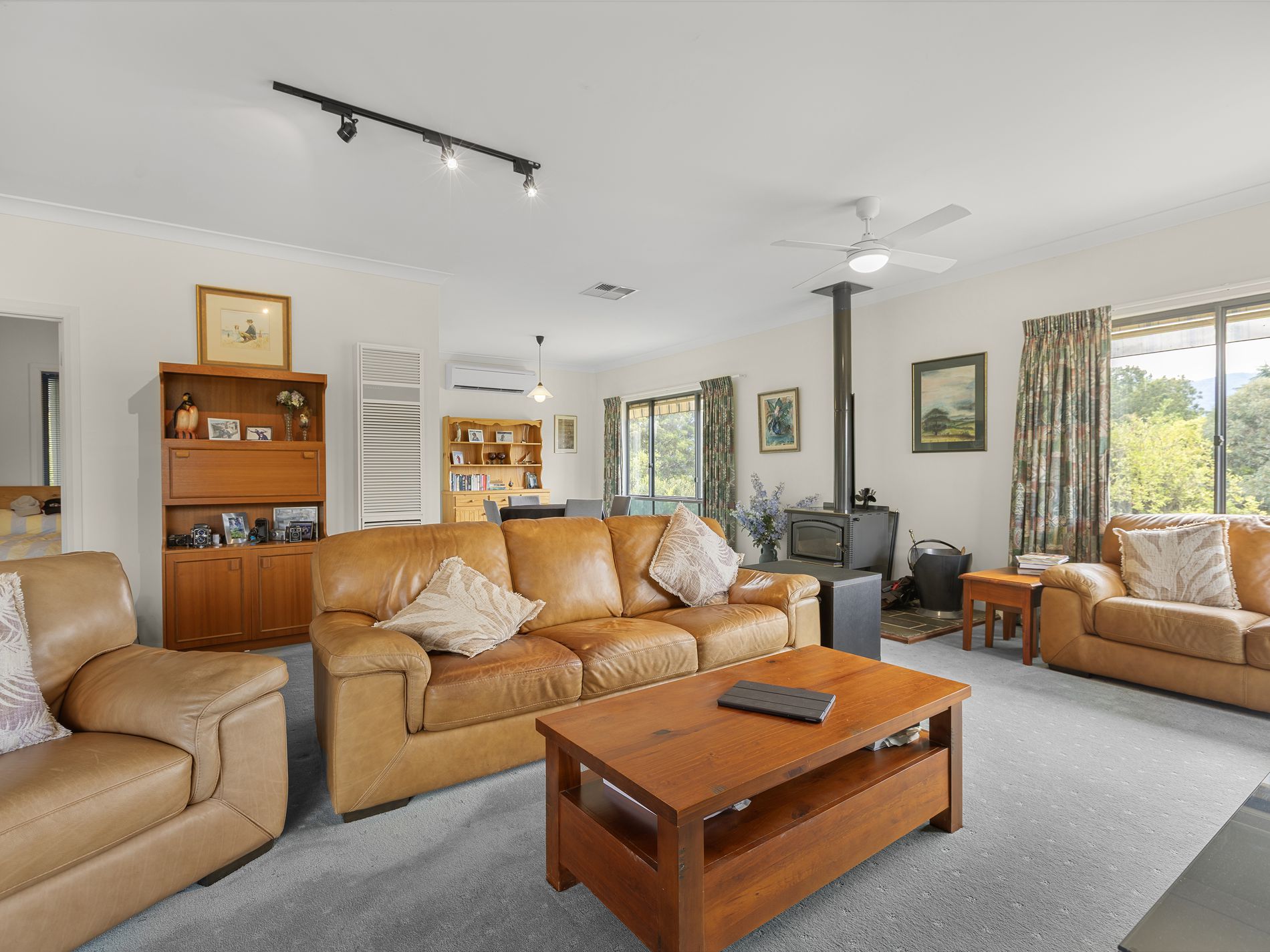 6 Charles Street, Tawonga