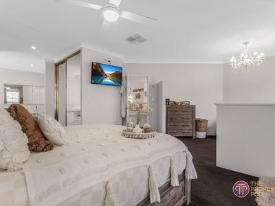 13 Teakwood Loop, Thornlie