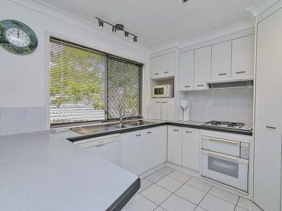 94 Passerine Drive, Rochedale South