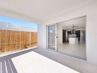 136 Cooper Crescent, Rochedale