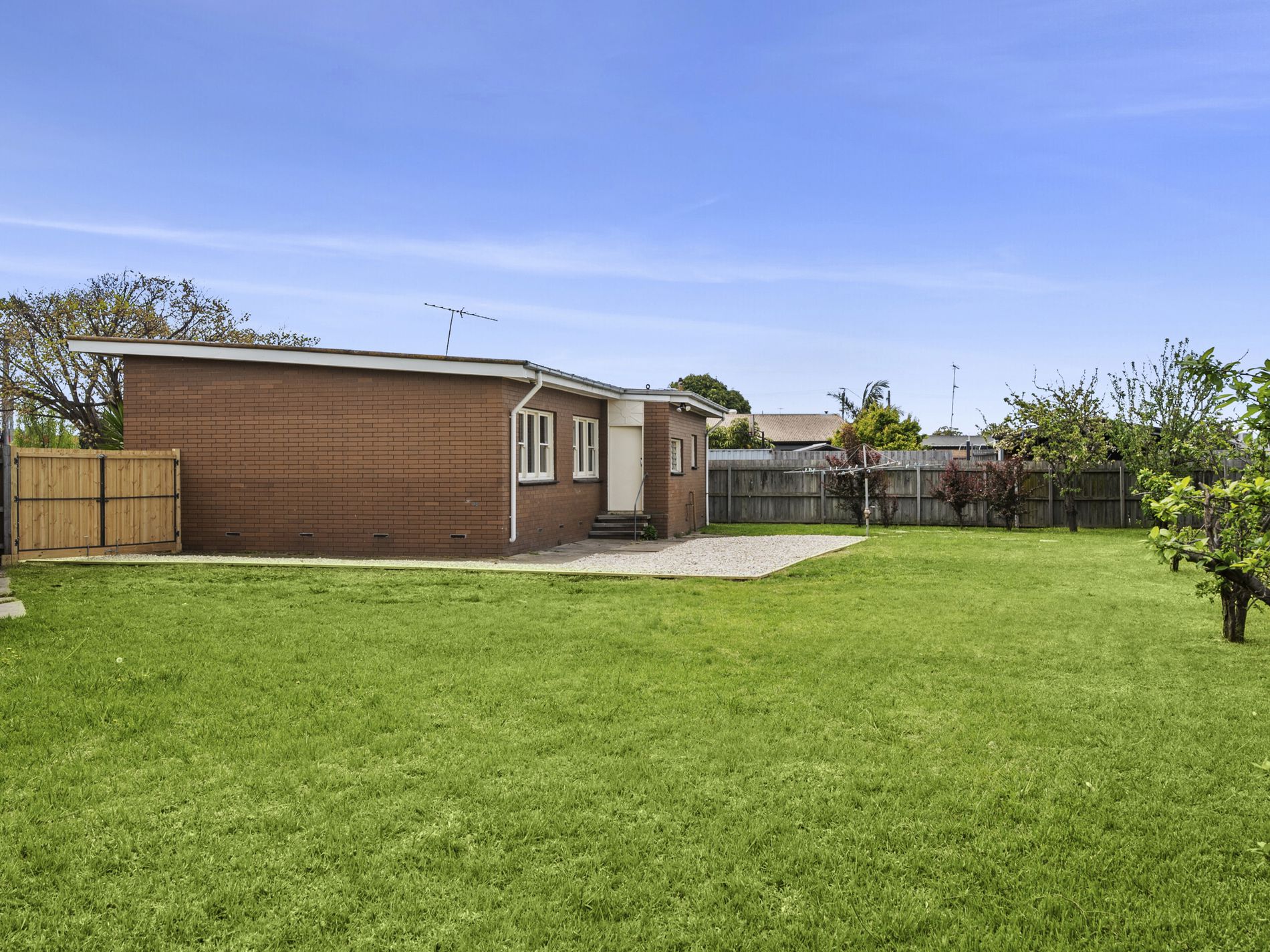 3 Carol Court, Newcomb