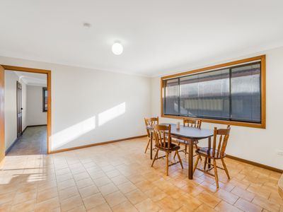 6 Woodlands Avenue, Bossley Park
