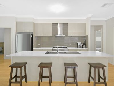 10 Jeffrey Street, Wilton