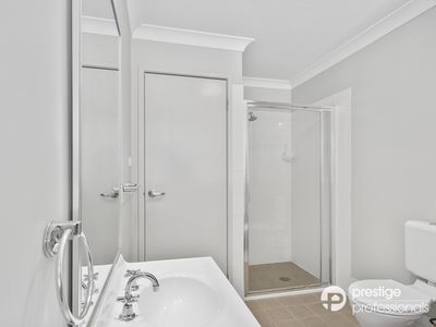 14 Whitfield Parade, Hammondville