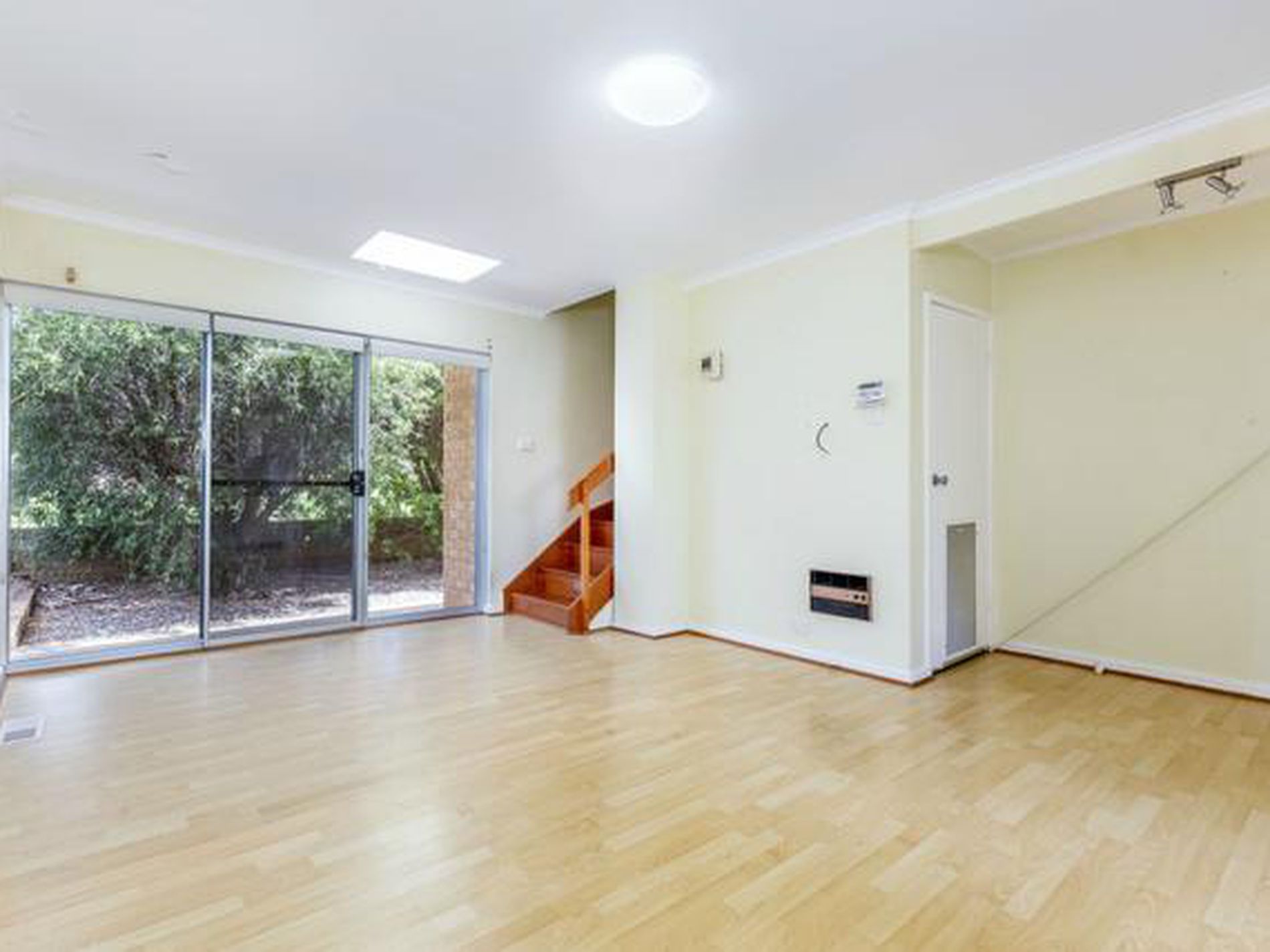 6 / 21 Morton Street, Queanbeyan