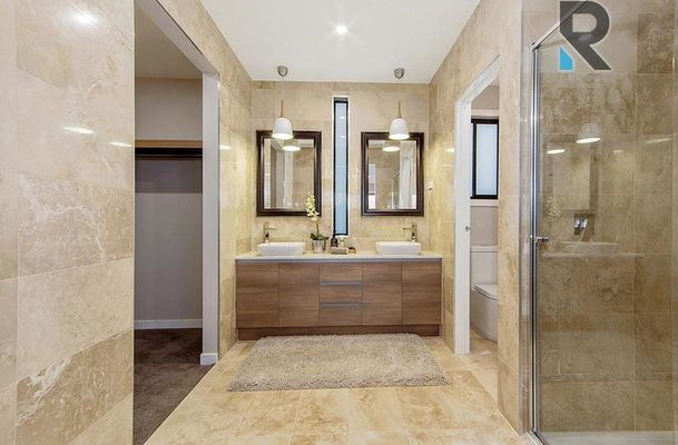 10 Montenegro Road, Greenvale