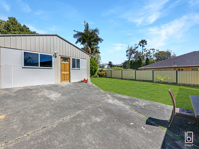 8 Queens Road, Lake Munmorah
