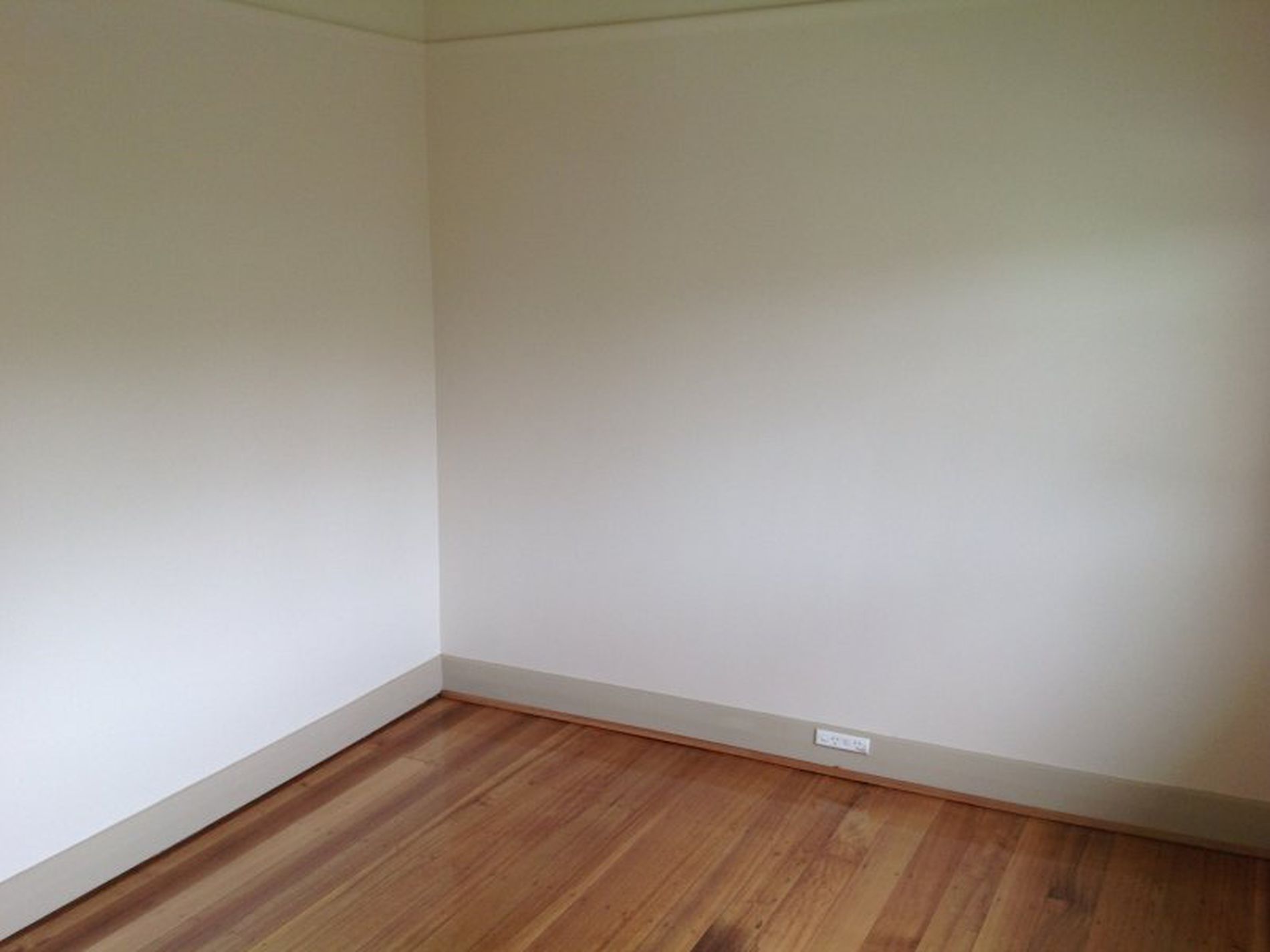 25 Churchill Avenue, Newtown