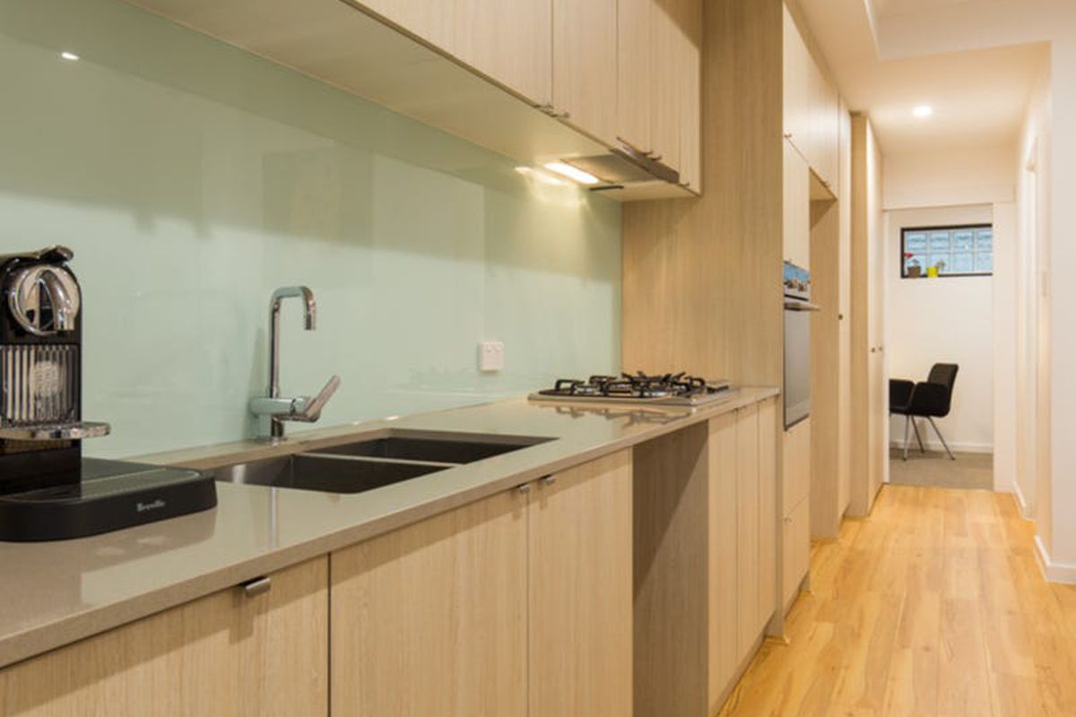 1 / 8 Salisbury Road, Rivervale