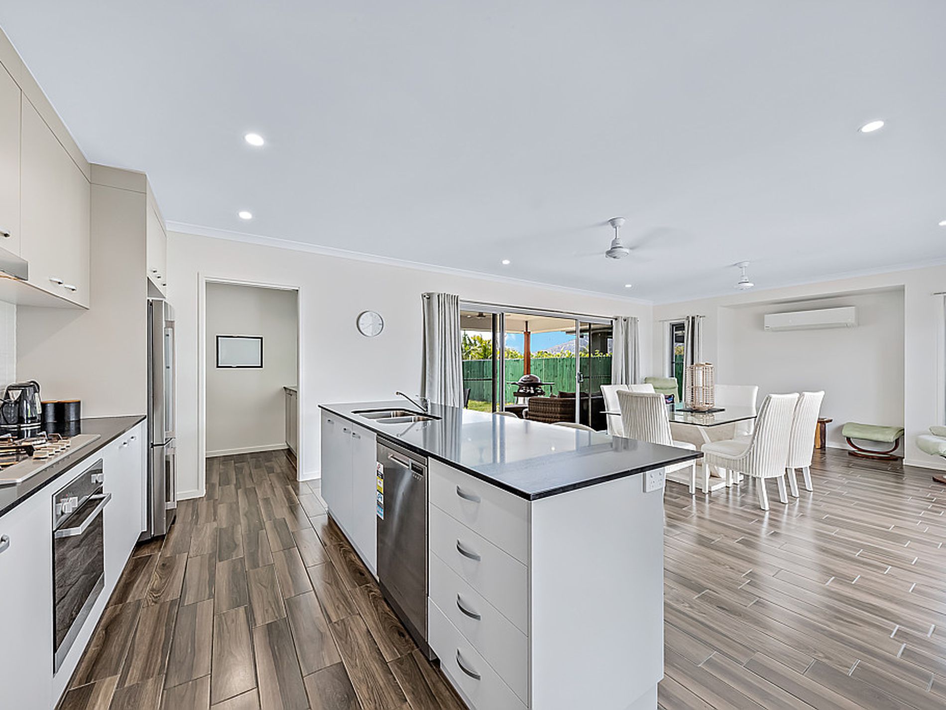 1 Discovery Drive (Langford Road), Flametree