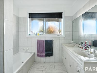 9 Las Vegas Drive, Prospect Vale