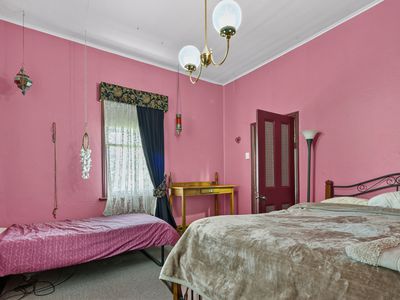 11 Elizabeth Street, George Town