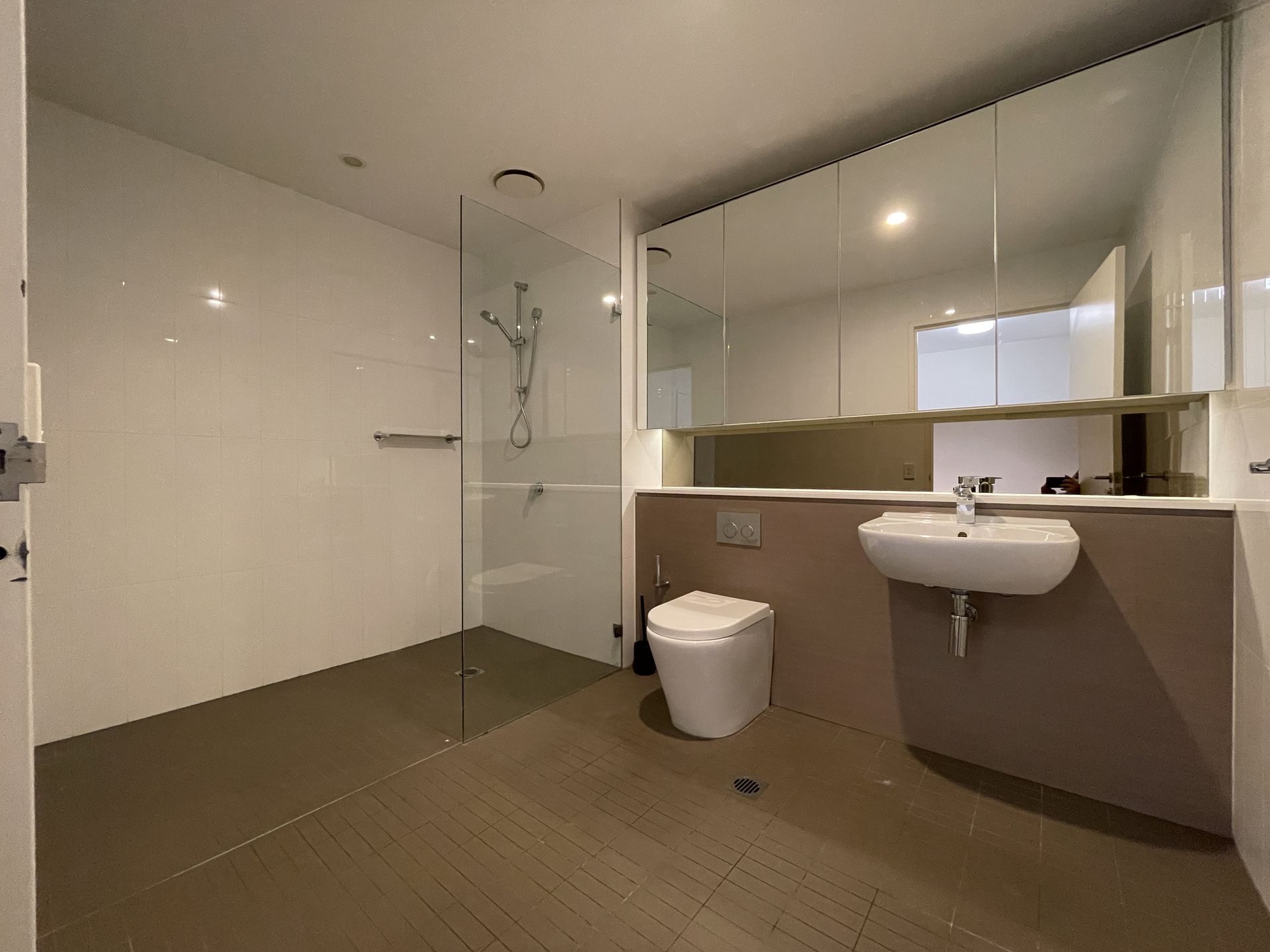 B508 / 14H Mentmore Avenue, Rosebery