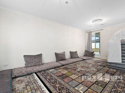 22 Edith Rise, Hampton Park