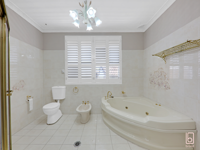 5 Cranbrook Crescent, Killarney Vale