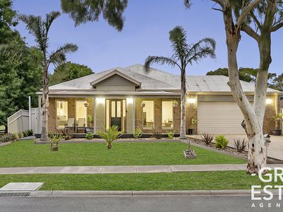 8 Kemsley Green, Cranbourne East