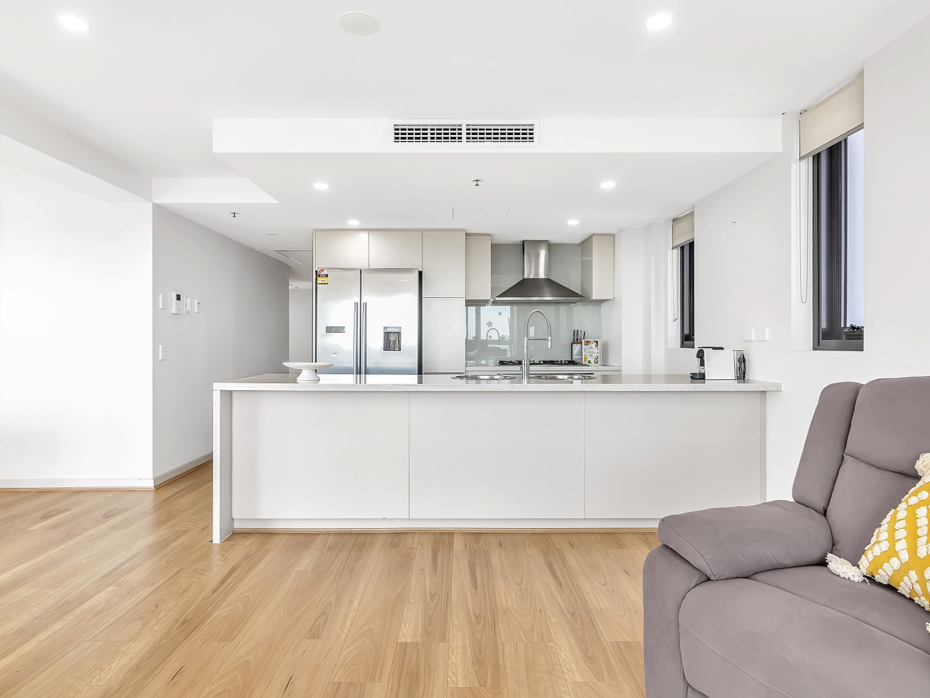1701 / 10 Balfours Way, Adelaide