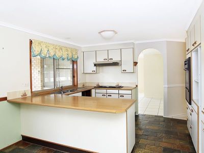 10 Ribbonwood Place, Albion Park Rail