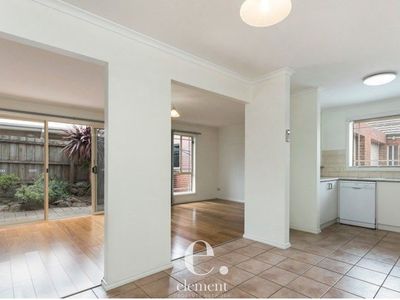 4 / 25 Torquay Road, Belmont