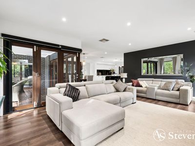 18 Parkside Avenue, Romsey
