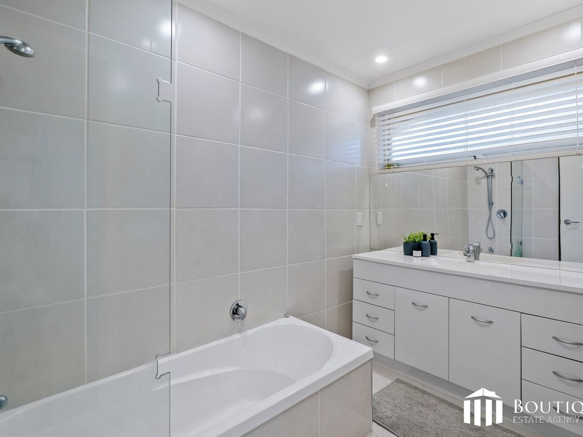 36 Somerset Drive, Dandenong North