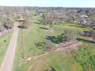 Corner Moss Street & Island Road, Koondrook