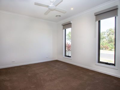 2B Redgum Drive, Mansfield