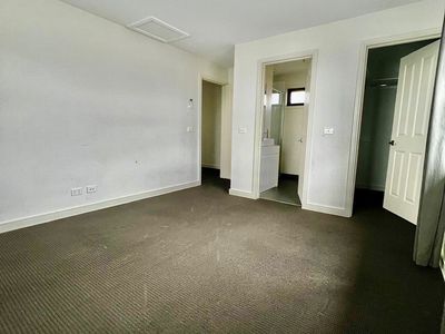 2 / 23 Larbert Road, Noble Park