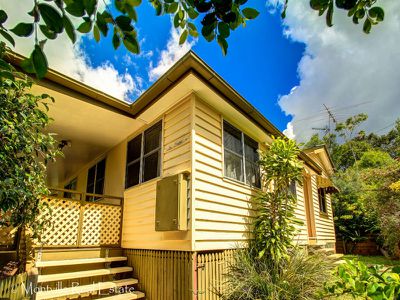 222-224 Western Avenue, Montville