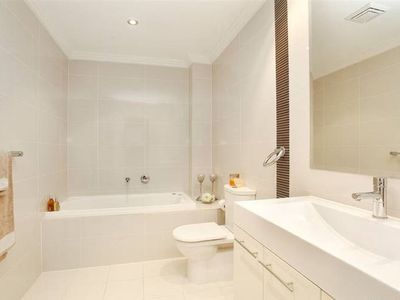 18/1-5 Mercer Street, Castle Hill