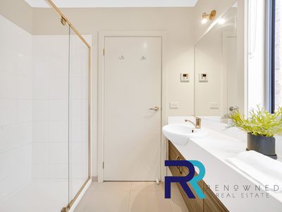 5 EMMETTS MEWS, Deer Park