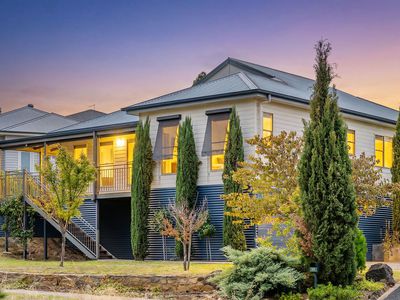 12 MCEVOY LANE, Yackandandah