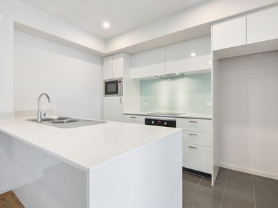 49 / 172 Railway Parade, West Leederville