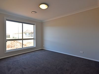 12 Mortlock Avenue, Dubbo