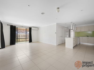 19 Patrick White Circuit, Franklin