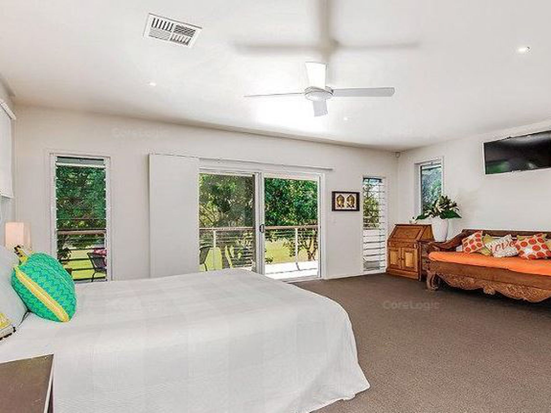 46 Lakeside Drive, Peregian Springs