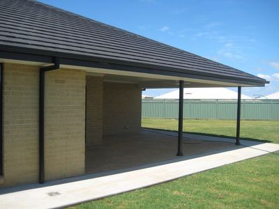 8 Lago Court, Dubbo
