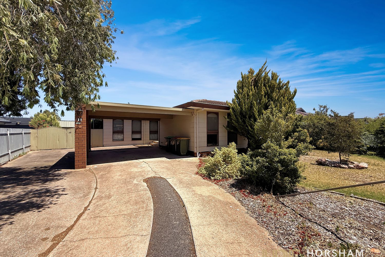 11 Dougherty Street, Horsham