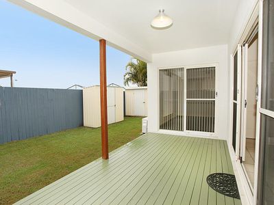 2 Lanai Close, Parrearra