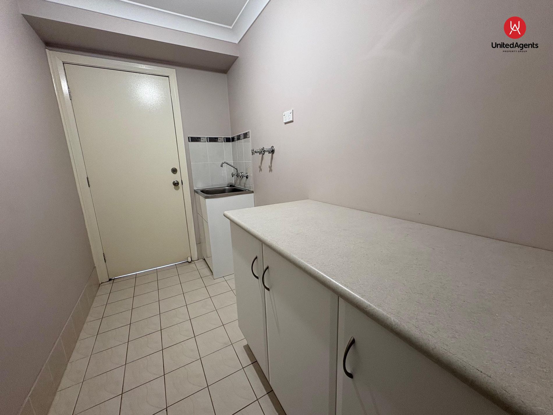 3 Laurieton Road, Carnes Hill