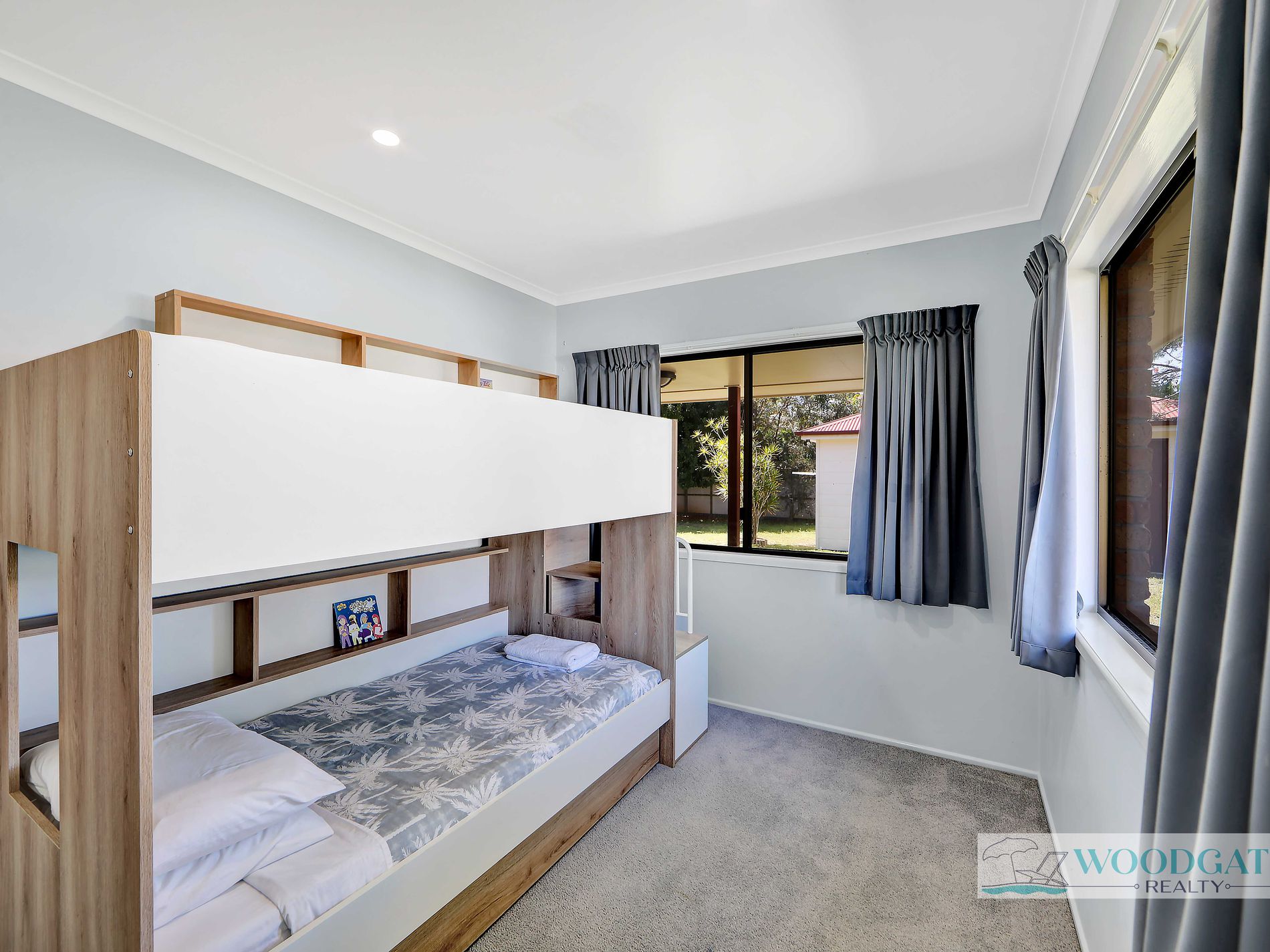 98 MACKEREL STREET, Woodgate