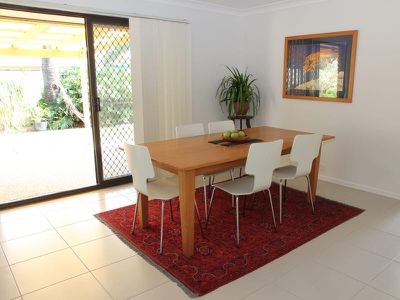 8 Neelong Court, Warana