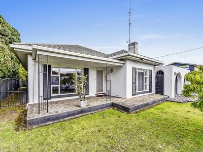 108 Jubilee Highway East, Mount Gambier