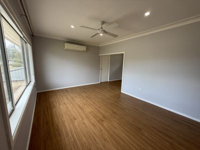 50 Brolgan Road, Parkes