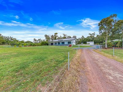 44 Holloway Drive, Sugarloaf