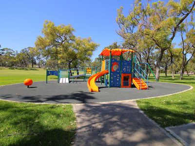 5 Napoleon Way , Bertram