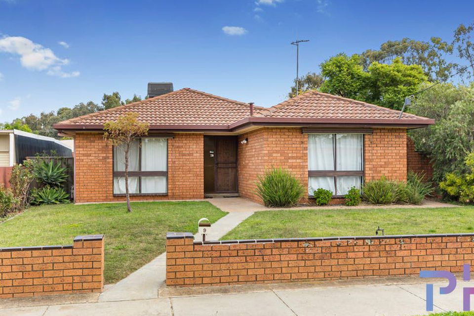 9 Knight Street, White Hills