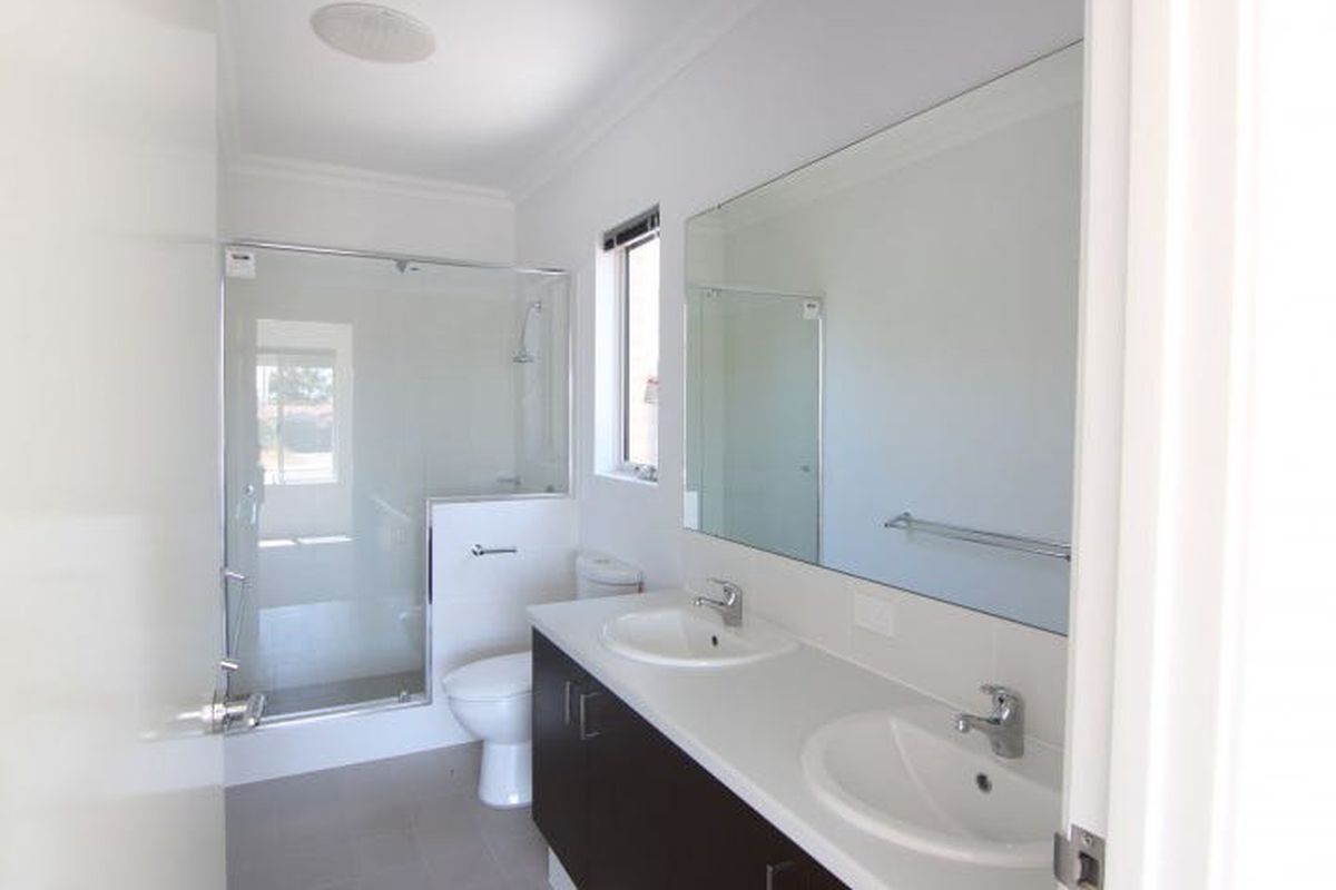 A / 136 Walderton Avenue, Balga