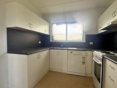 10 Lawson Drive, Moranbah