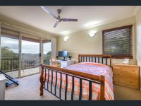 2 / 4 University Drive, Robina